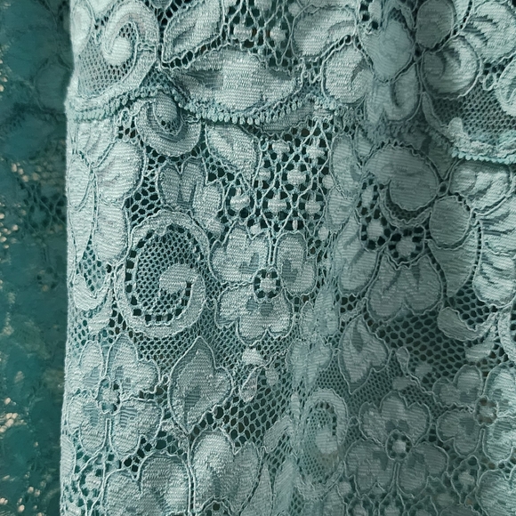 Bralette - Picture 2 of 3